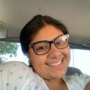 Meet your Posher, Vanessa